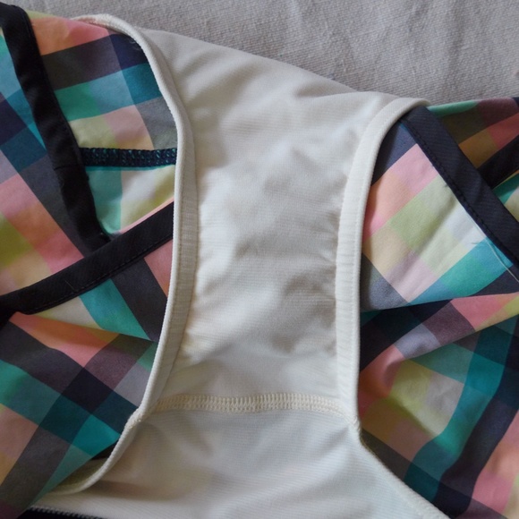 Lululemon Women 4 Speed Short Wee Wheezy Check - Picture 5 of 12